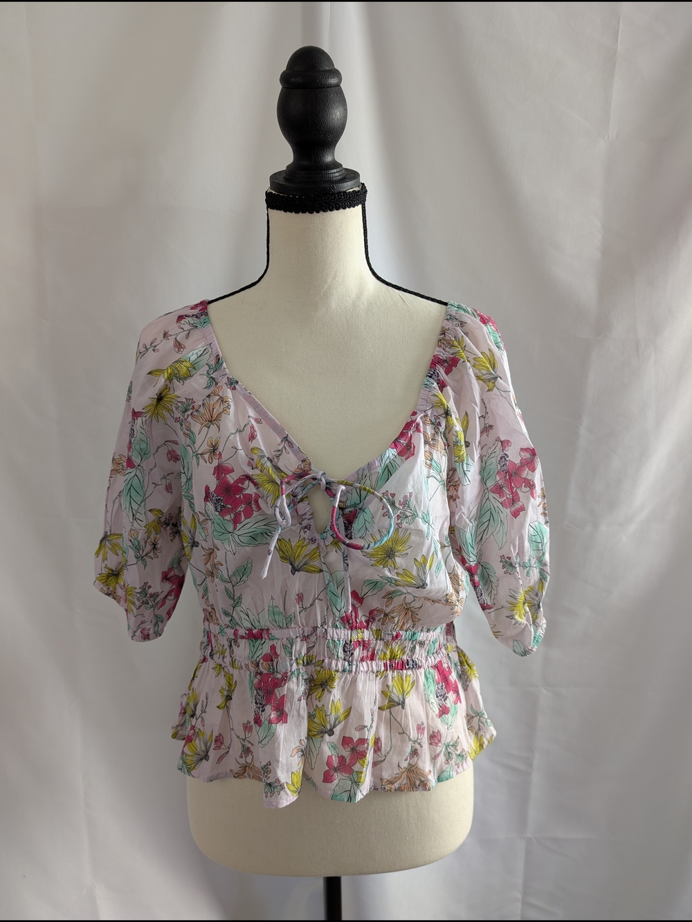 Steve Madden Pink Floral Tie-Front Puff Sleeve Cropped Peplum Top Size Large